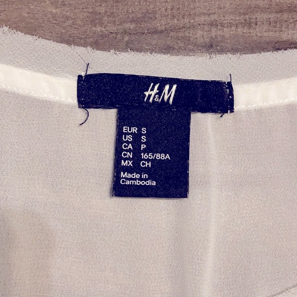 H&M White Feminine Tank Top - Picture 3 of 4